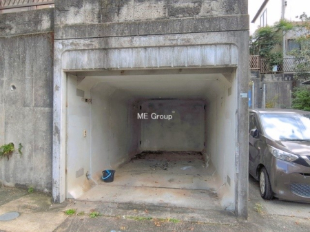  �O��