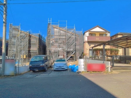  �O��