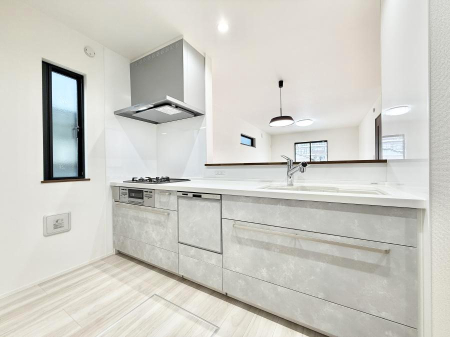 Lb` ƑƂȂAR~jP[V̏