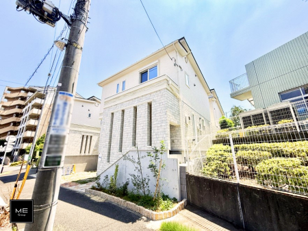 nOώʐ^ OρV炵n܂ꏊŁAƑJ[߂