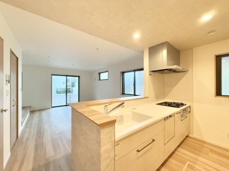 Lb` ƑƂȂAR~jP[V̏