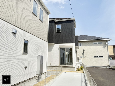 nOώʐ^ OρV炵n܂ꏊŁAƑJ[߂