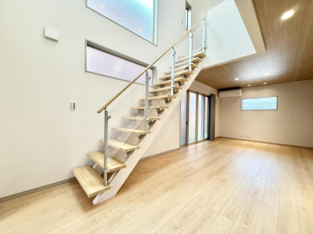 rO Cɓ̏ꏊŁÂтƂԂ