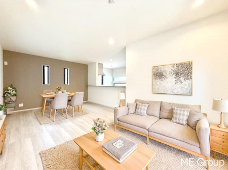 rO SꏊA߂郊rOƋCGł