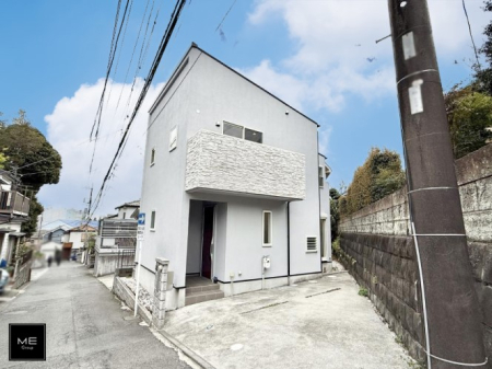 nOώʐ^ OρV炵n܂ꏊŁAƑJ[߂