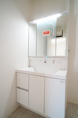 ʑEʏ 邢ʏ͖̎yłႢł