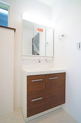 ʑEʏ 邢ʏ͖̎yłႢł