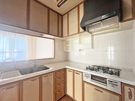 �L�b�`�� �����������������Ԃ����܂��A�Ί炠�ӂ��L�b�`��