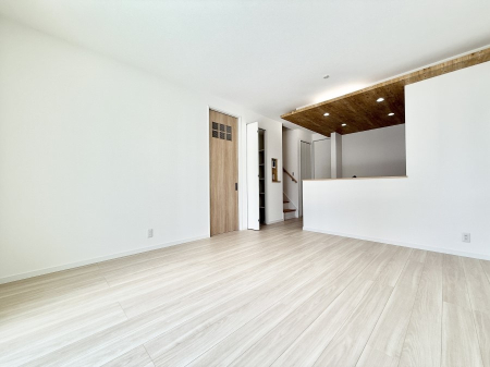 rO 났ƏΊ炪W܂AS܂郊rO